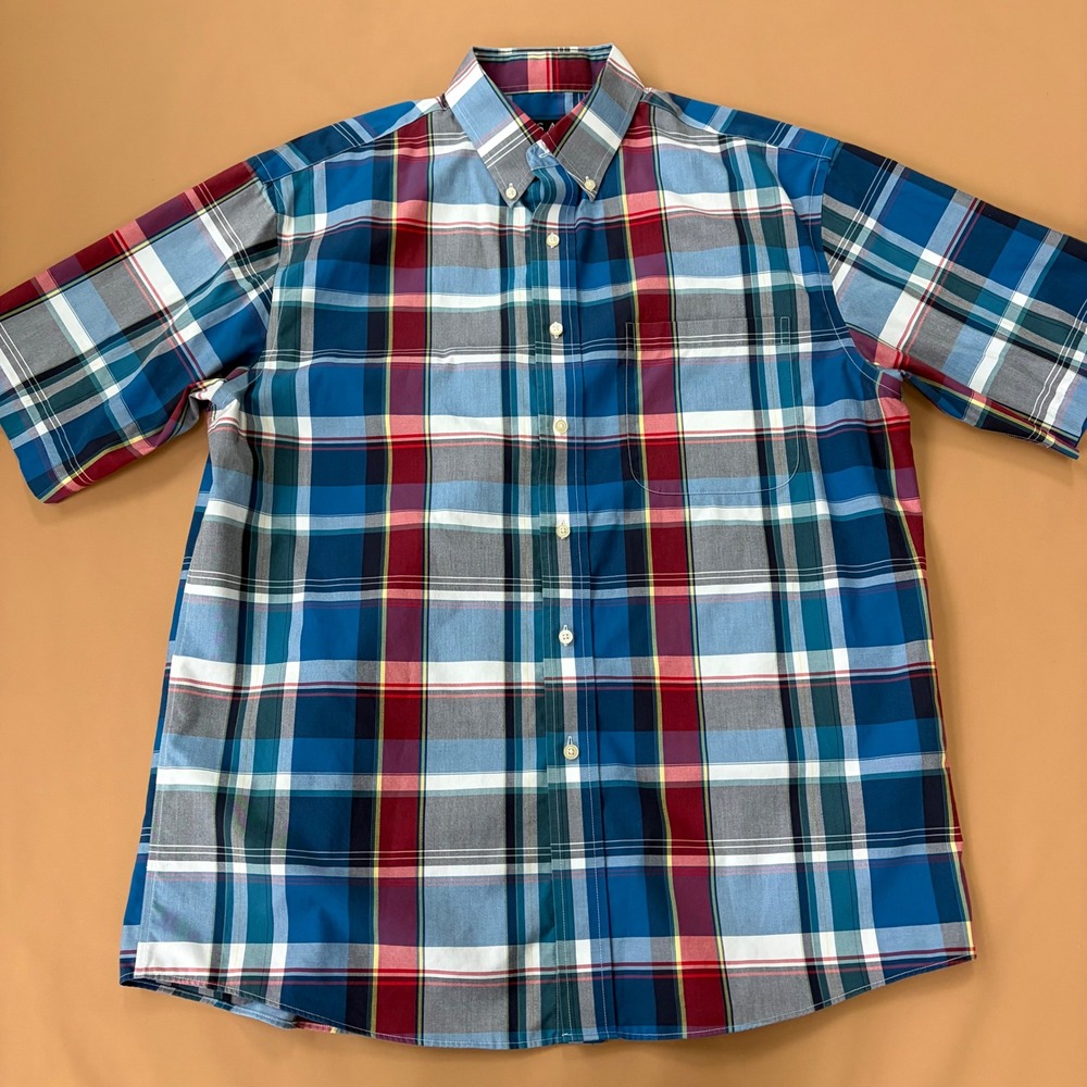 Jos A Bank Traveler Collection Plaid Short Sleeve Button Up Shirt Mens Large